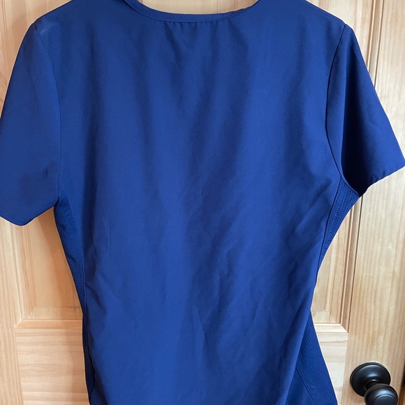 Navy scrub set - Picture 2 of 7